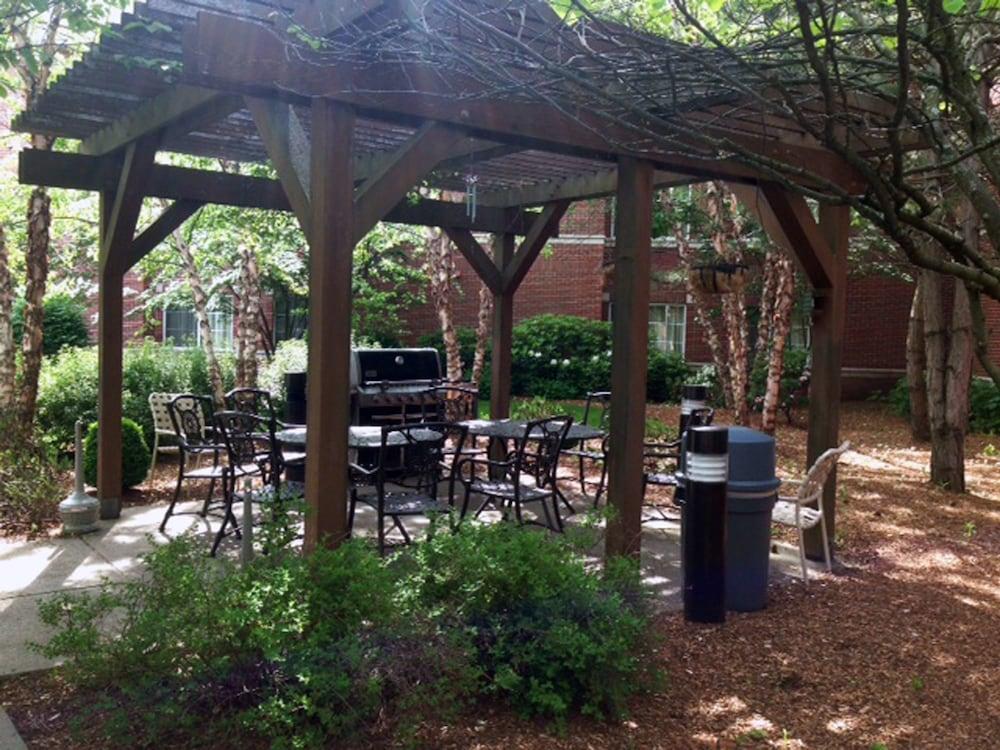 Extended Stay America Suites - Boston - Waltham - 52 4Th Ave Exteriör bild