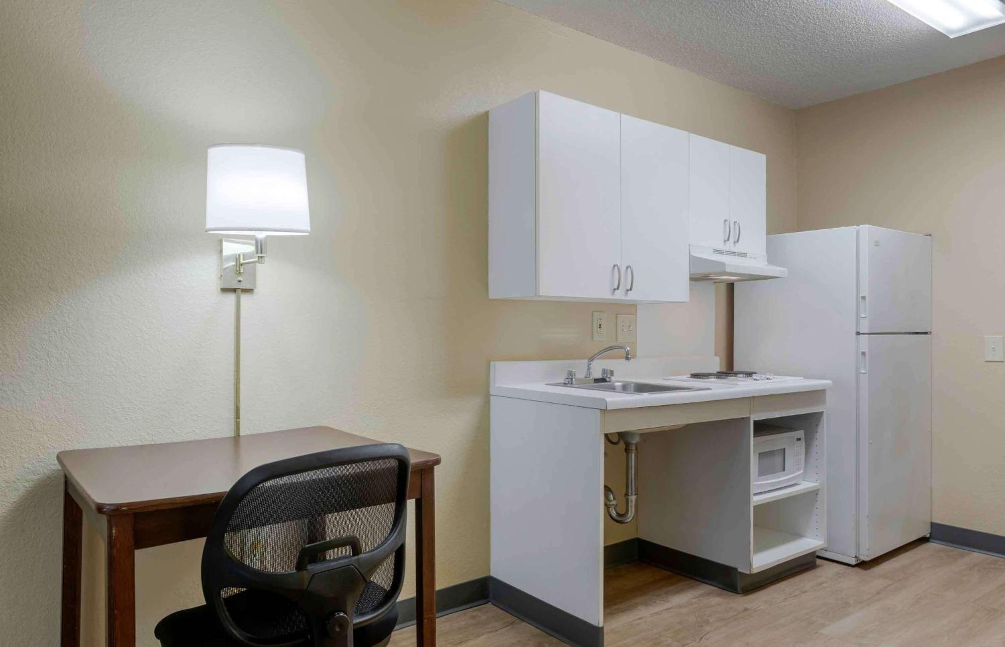 Extended Stay America Suites - Boston - Waltham - 52 4Th Ave Exteriör bild